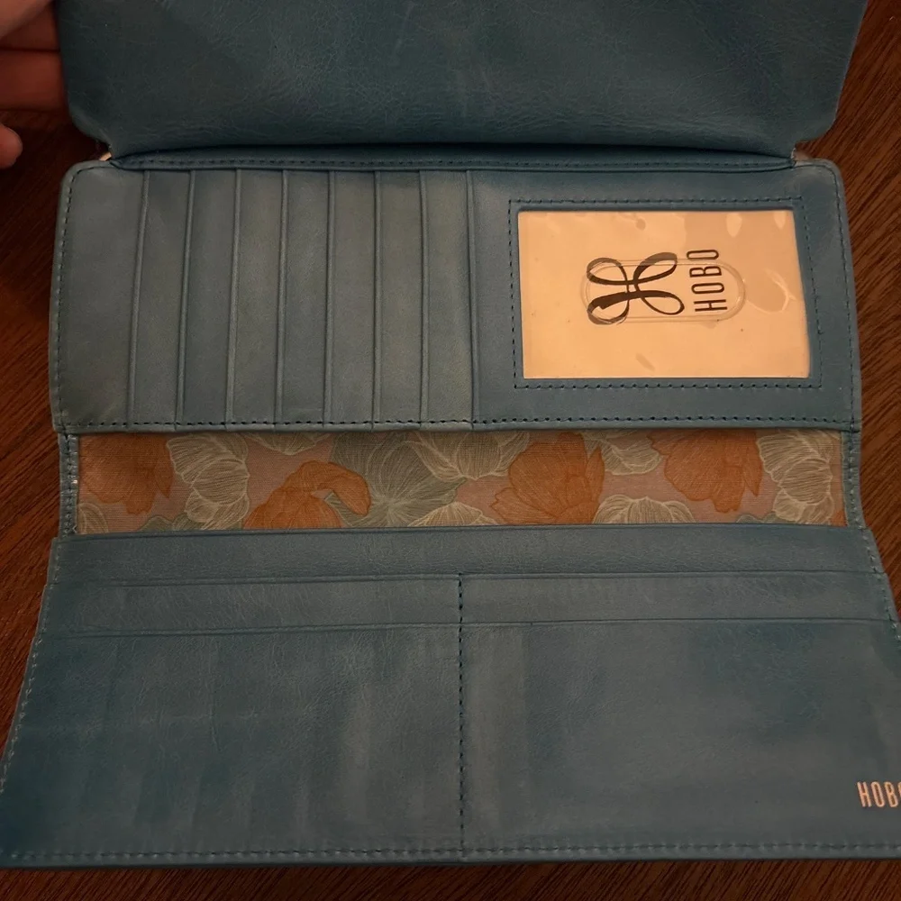 HOBO Blue Leather Clutch Key & Card Holder